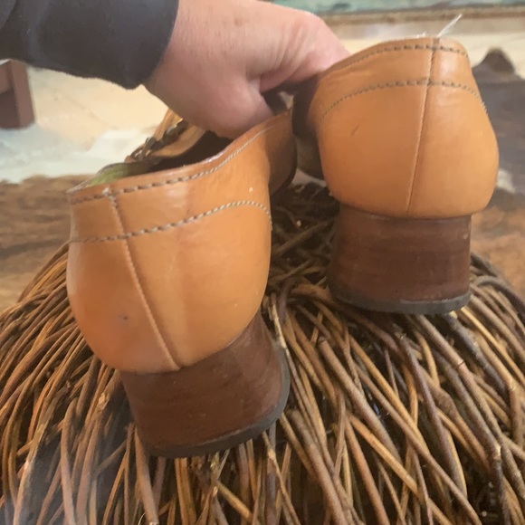 Prada heels - Picture 3 of 5